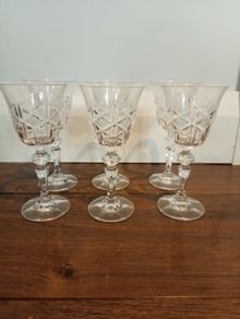 Red wine glasses