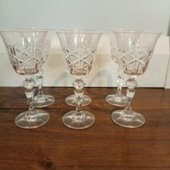Red wine glasses