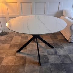 Modern Alex Round Dining Table for Sale