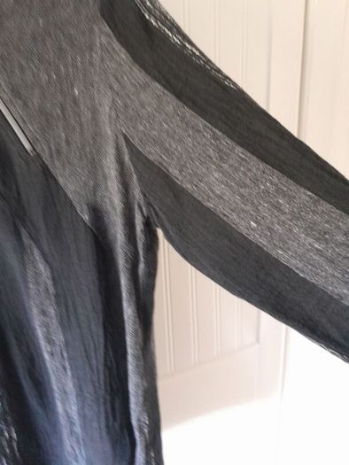 Q'neel  Black and Grey Linen Top
