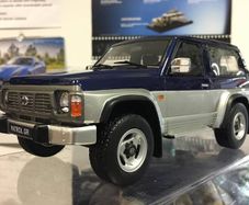 Nissan Patrol Gr Blue Th1 & Silver Kj1 1992 - Very Rare - Ottomobile - 1/18 - New In Box