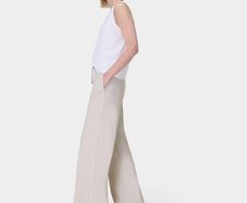 Size XXS New with tags Sweaty Betty Cream 30 inch inside seam Explorer Wide Leg 30" Trousers