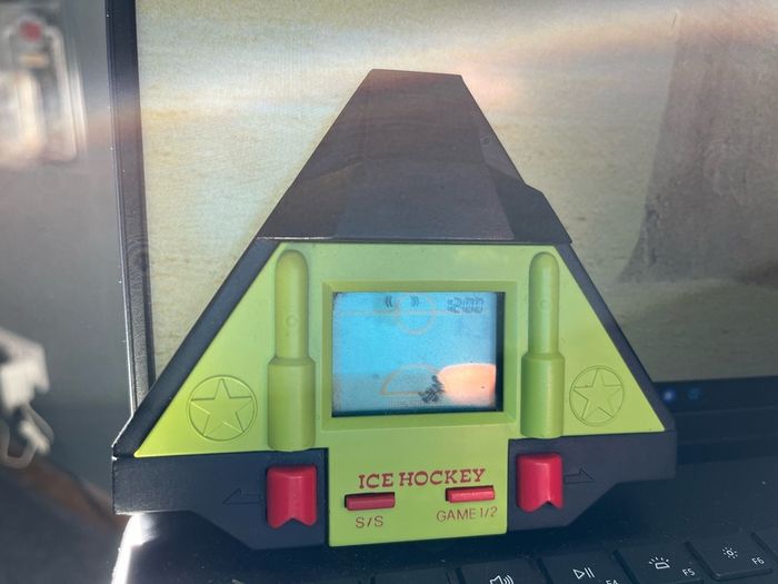 LCD Vinatge Ice Hockey Game working
