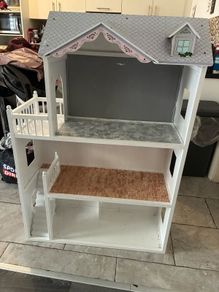 dollhouse