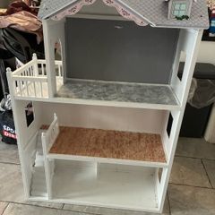dollhouse