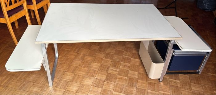 Desk "USM Kitos" modular