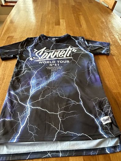 Sonneti T shirts