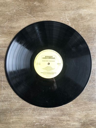Vintage 1977 Vinyl Star Wars / A Stereo Space Odyssey