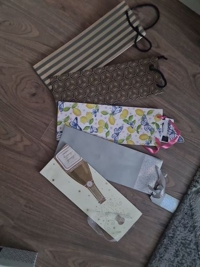 5 gift bags