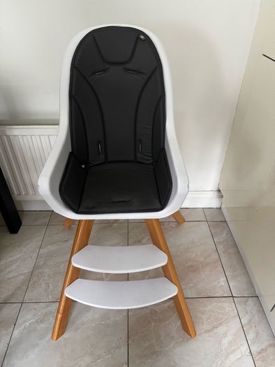Babylo Icon 2-in-1 Highchair & Junior Chair