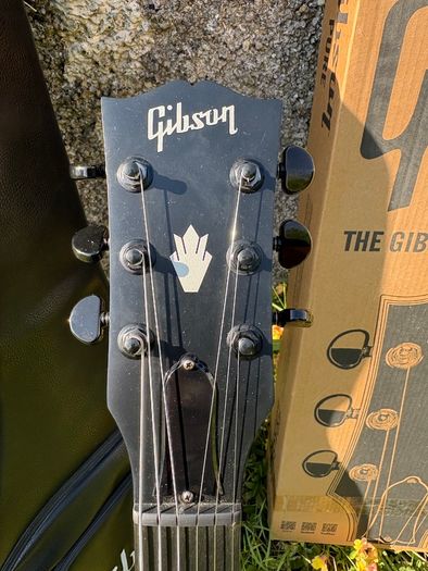 Gibson SG Raven Limited Edition 2021 Satin Ebony