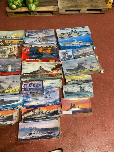 Huge lot of Vintage Model Trains | Boats and Tanks