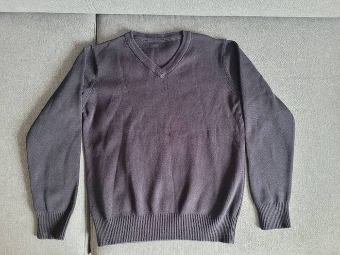 Navy Dunnes School jumper, Age 7-8