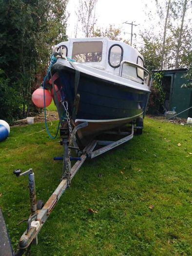 19 foot Boat