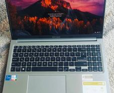 Asus Vivobook 15 Oled (x1505va) I5 16gb Ram 512gb Ssd  Mint Condition