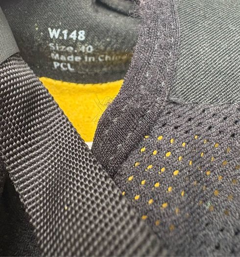 Vibram Five Fingers Evo Womens Versatile Training Tabi Shoes. Never worn. The RRP on Decathlon UK's website is Stg 77. Bargain!