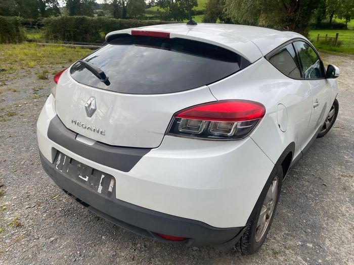2011 Renault Megane Coupe Breaking For Parts
