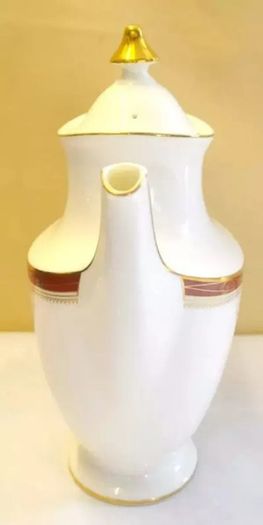 Pristine Vintage Royal Doulton "Sandon" Coffee Pot