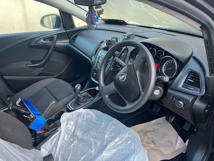 2014 Opel Astra