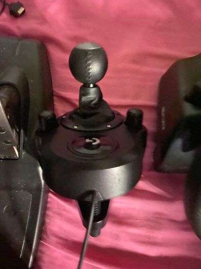 Logitech G923 steering wheel and pedals
