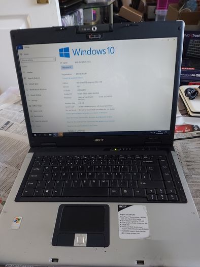 Vintage Acer Aspire. 5612 WLMi, Intel Core Duo Processor, CPU T2300, 1.66GHZ, 32 bit,  2GB Ram, Windows 10, Microsoft Edge, Chrome and VCL