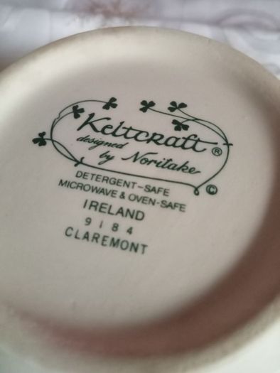 Arklow  Pottery Keltcraft Noritake "Claremont" lidded sugar bowl