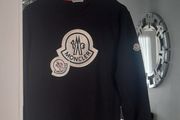 Moncler jumper as new Size large