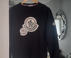 Moncler jumper as new Size large