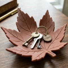 Leaf shaped decorative bowl