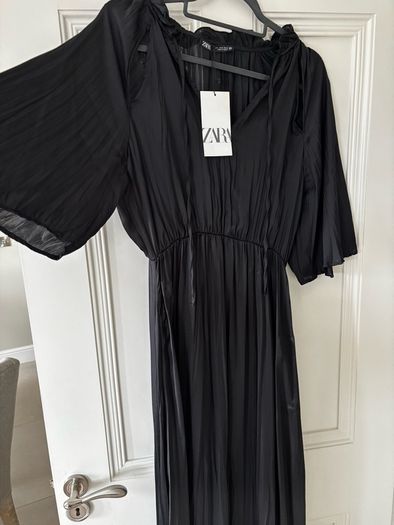 Brand new Zara Dress Small