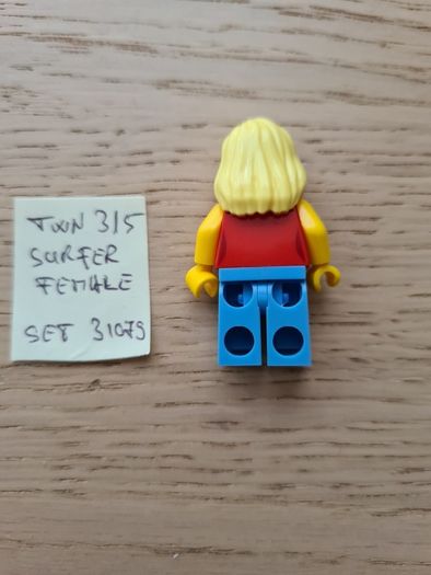 lego twn315 surfer female, set 31079