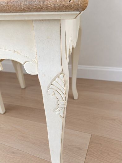 Dining table & Dresser
