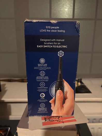 Oral-B iO Series 2 Electric Tootbrush (Black)