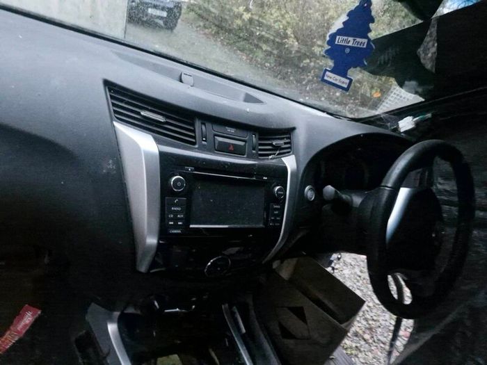 Nissan navara