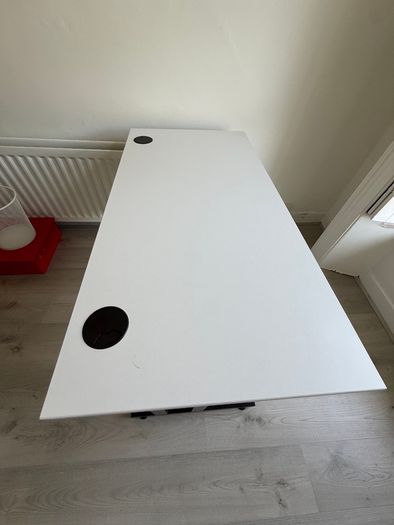 Office Desk 3 30euro each