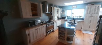 Kitchen & timber flooring
