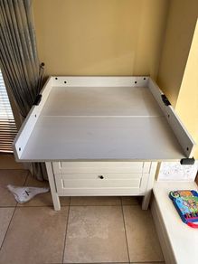 IKEA - Changing table - Sundvik
