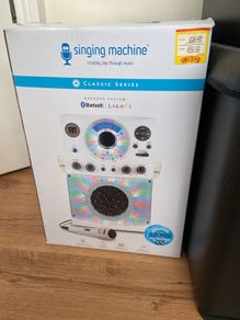 Singing machine and cd's