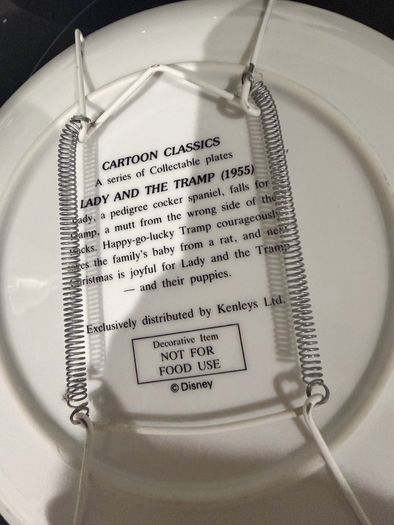 Rare Disney plates mint