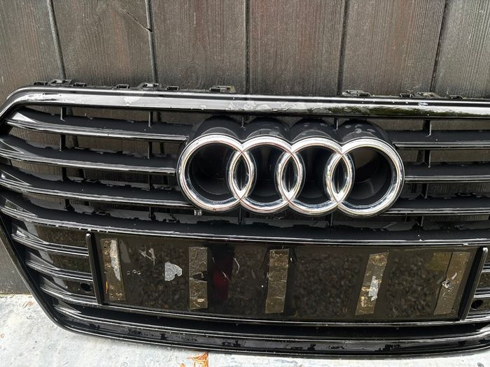 Audi A6 Front Grille - Genuine Part