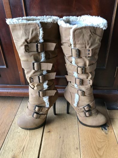 Pre-loved Long Beige Platform Stiletto Boots-Size 4