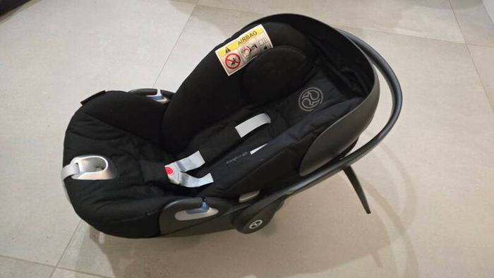 Cybex Cloud Z i-Size Infant Car Seat (0-24 Months) - Black
