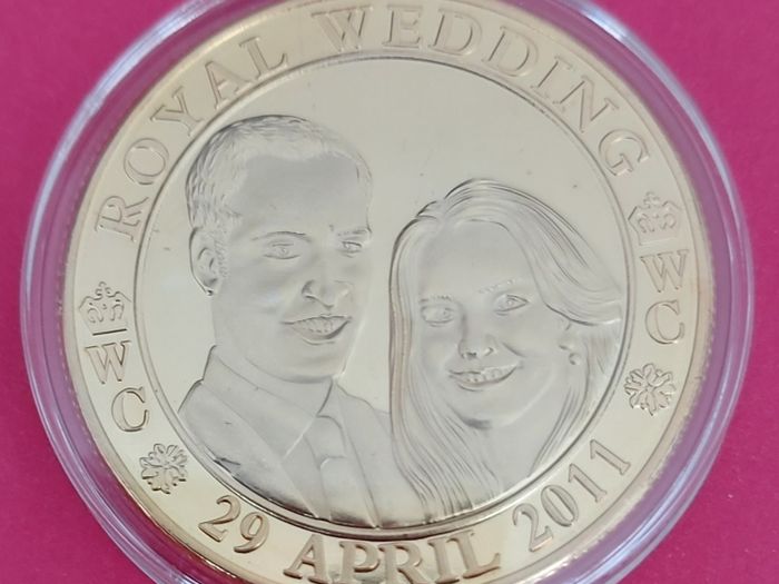 William and Kate Royal Wedding Commemorative Coin