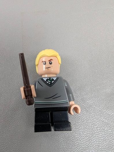 LEGO Harry Potter Draco Malfoy Mini Figure (Grey Sweater) as Child with Wands