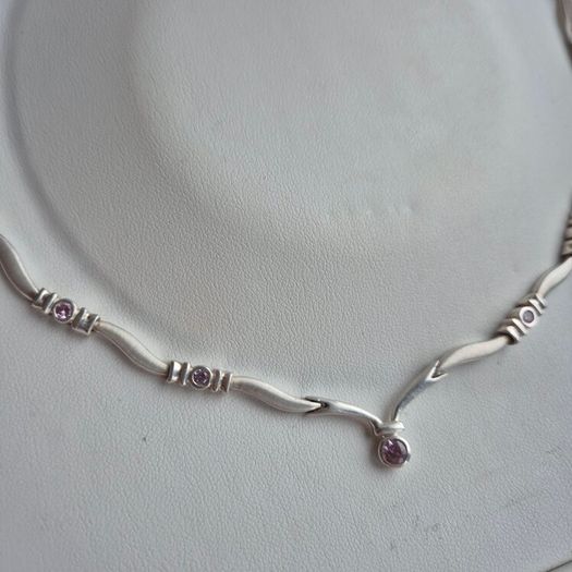 Colier sterling silver with stones pink very good condition