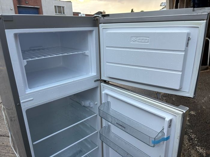 Nordmende 55cm Freestanding Fridge Freezer Silver