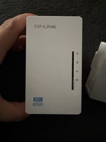 TP-Link AV500 Powerline Wi-Fi Extender Starter Kit (TL-WPA4220 KIT)