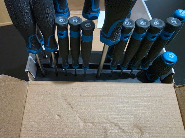 WORKZONE 37 Piece Screwdriver & Bit Set New