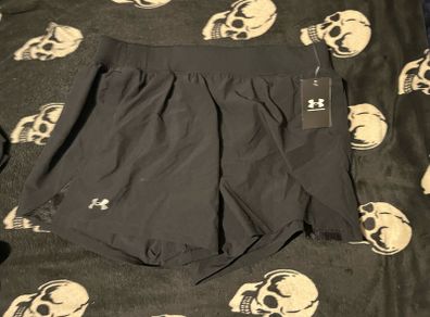 Under Armour running Shorts speedpocet SIZE xl