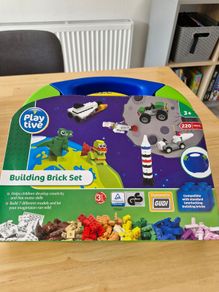 Lego style building brick set, 220 pieces